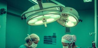 Intervento di microchirurgia a Cattinara per rimozione di un sarcoma