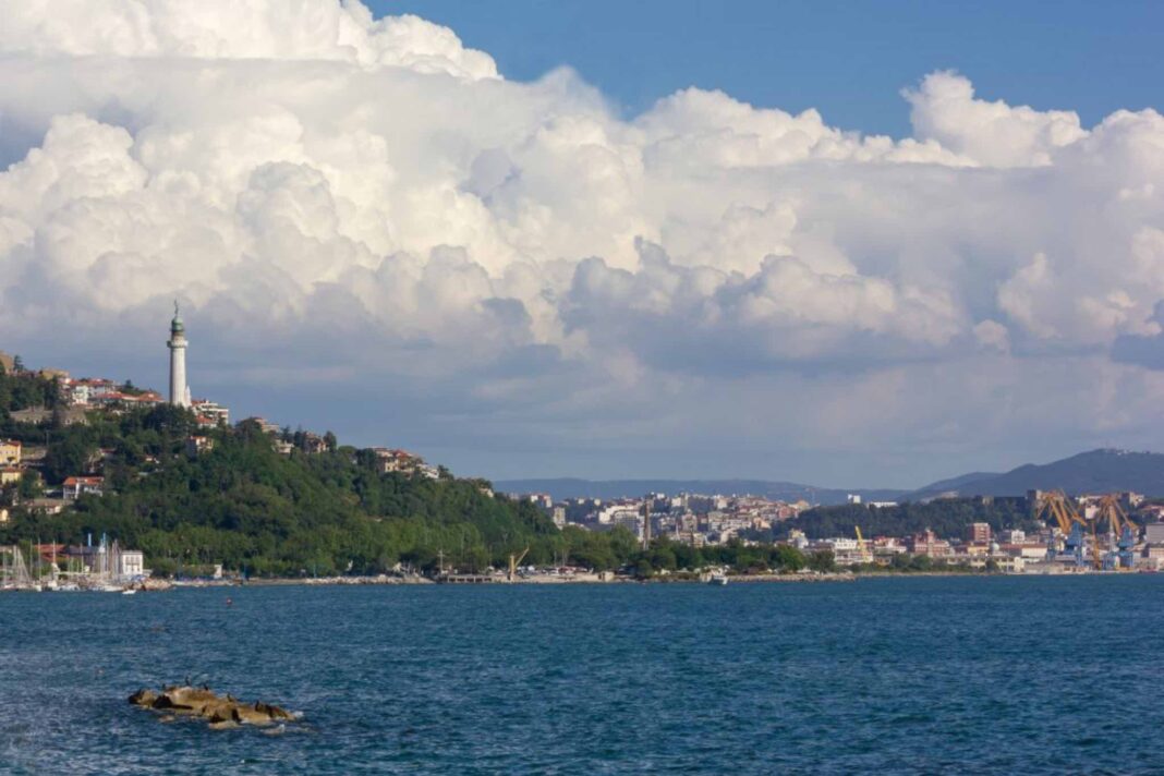 Veduta di Trieste dal mare