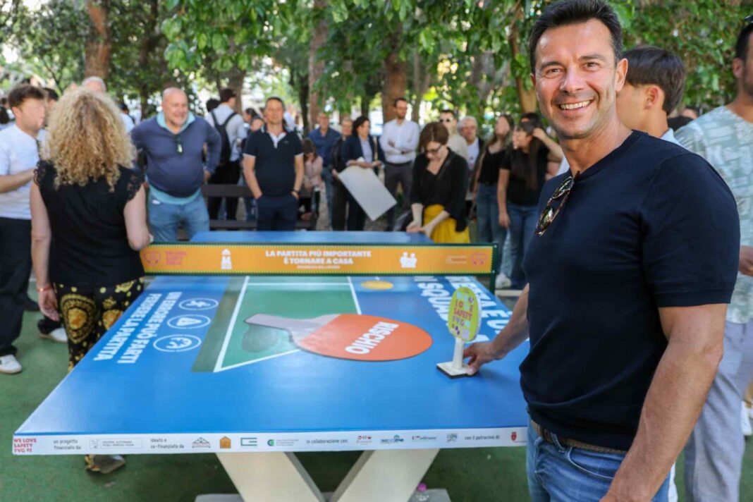 Inaugurazione a Barcola del nuovo tavolo da pingpong