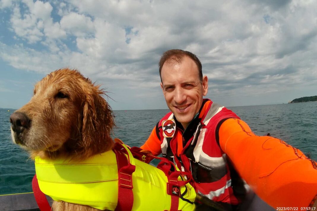 Bau Beach Trieste, Barcola, cani in spiaggia, caldo cani, benessere animale, Cani Salvataggio Trieste, Emanuele Esposito