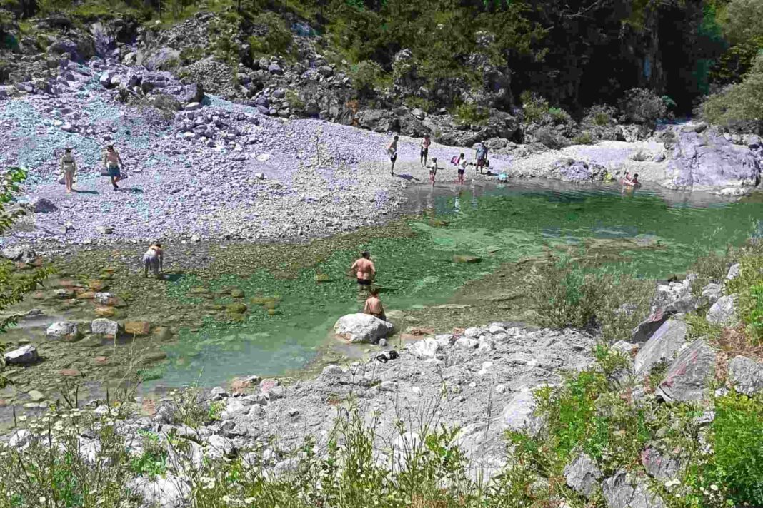 malore, torrente Meduna, Tramonti di Sopra, Pradis, Soccorso Alpino, Vigili del Fuoco, elisoccorso regionale