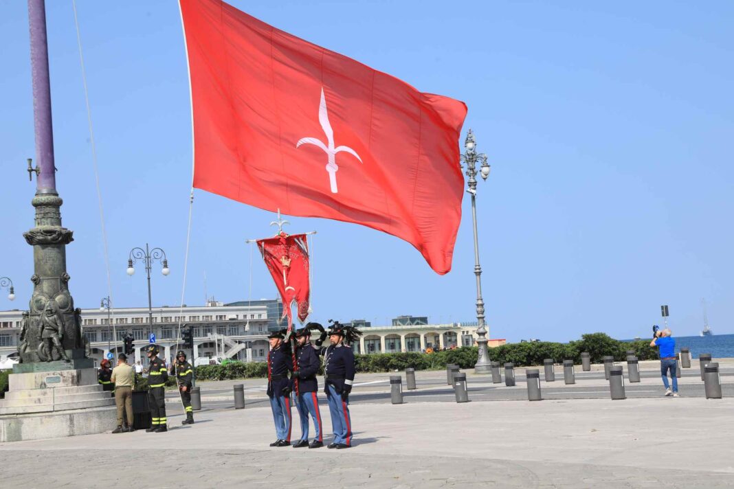 Festa della Repubblica, 2 Giugno, Trieste, Piazza Unità d'Italia, Celebrazioni ufficiali, 80° anniversario della Repubblica, Eventi Trieste