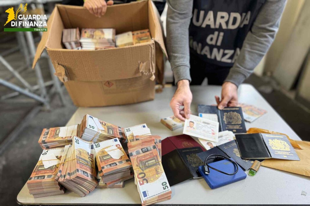 Maxi sequestro della Guardia di Finanza nel Porto di Trieste