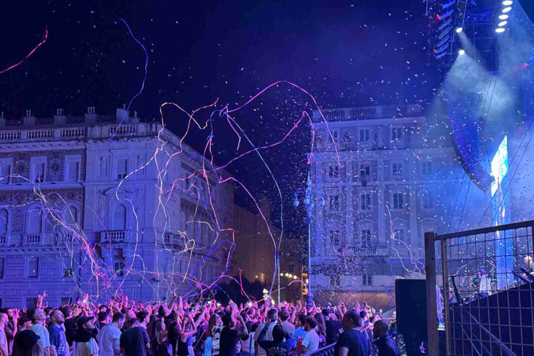 Eiffel 65, piazza Unità, Trieste, concerto, maltempo, musica, eventi Trieste
