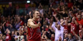 Lodo non si muove: Deangeli rinnova e giura amore eterno a Trieste Lodovico Deangeli, Pallacanestro Trieste, rinnovo Deangeli, basket Trieste, Serie A basket, capitano Trieste, mercato Pallacanestro Trieste