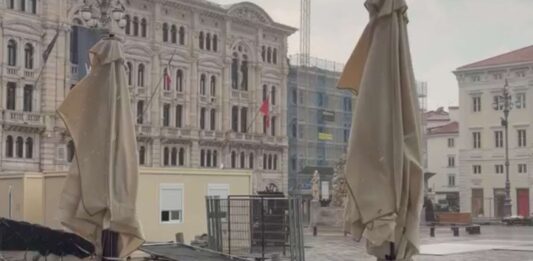 maltempo Trieste, piazza Unità d'Italia, vento forte, temporali, allerta meteo, concerti Trieste, Protezione Civile FVG
