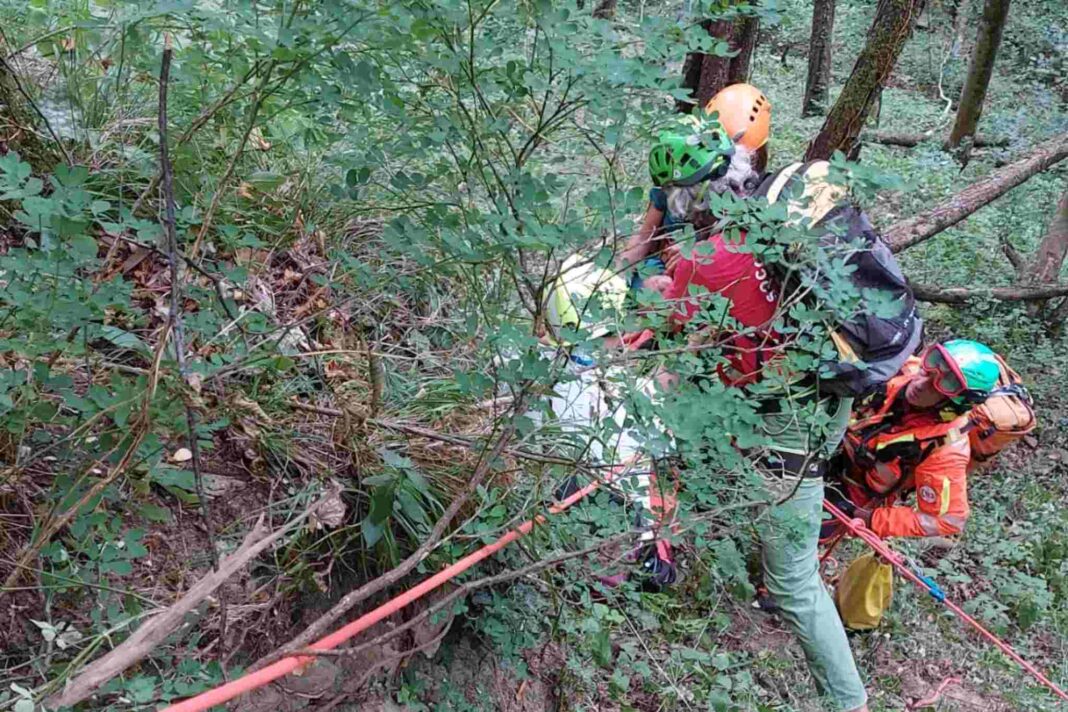 Montenars, Udine, escursionismo, Soccorso Alpino, elisoccorso, incidenti in montagna, sentiero delle cascate
