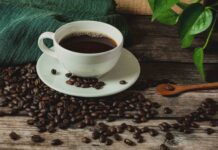 Bere caffè fa bene al fegato? I risultati sorprendenti di una ricerca internazionale Tazza di caffè